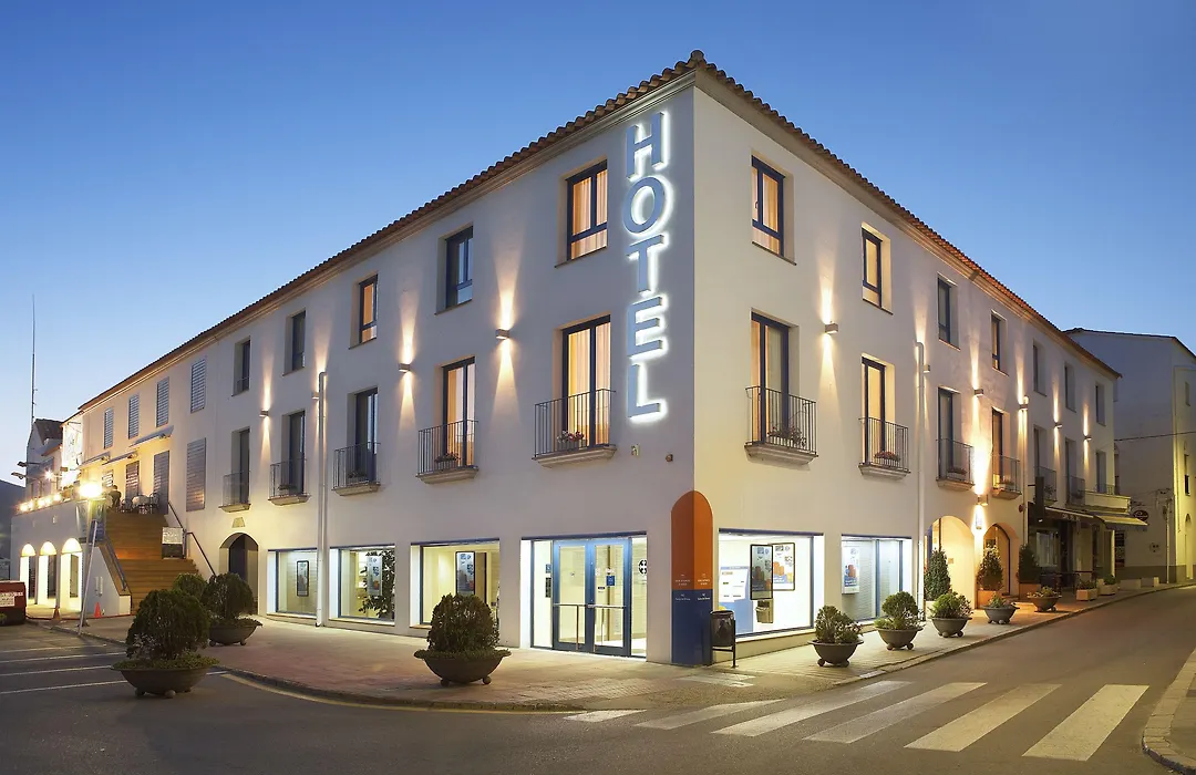 Hotel Spa Cap De Creus-1