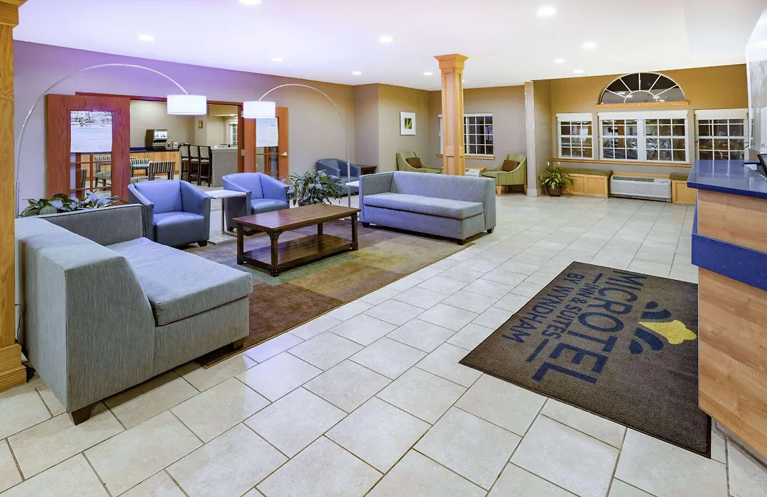 Microtel Inn & Suites By Wyndham Johnstown-1