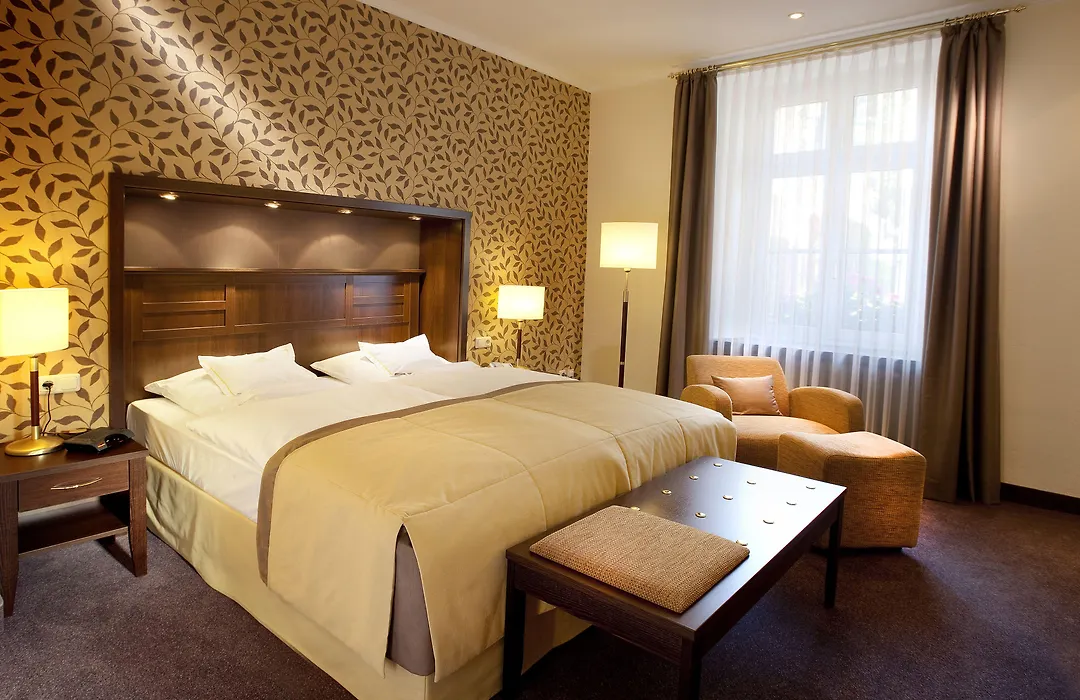 Boutique-Hotel Moseltor-1