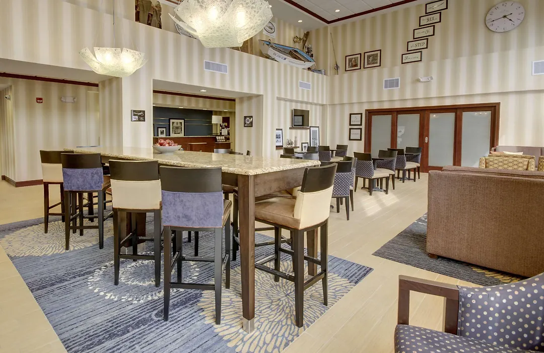Hampton Inn And Suites Alexandria-1