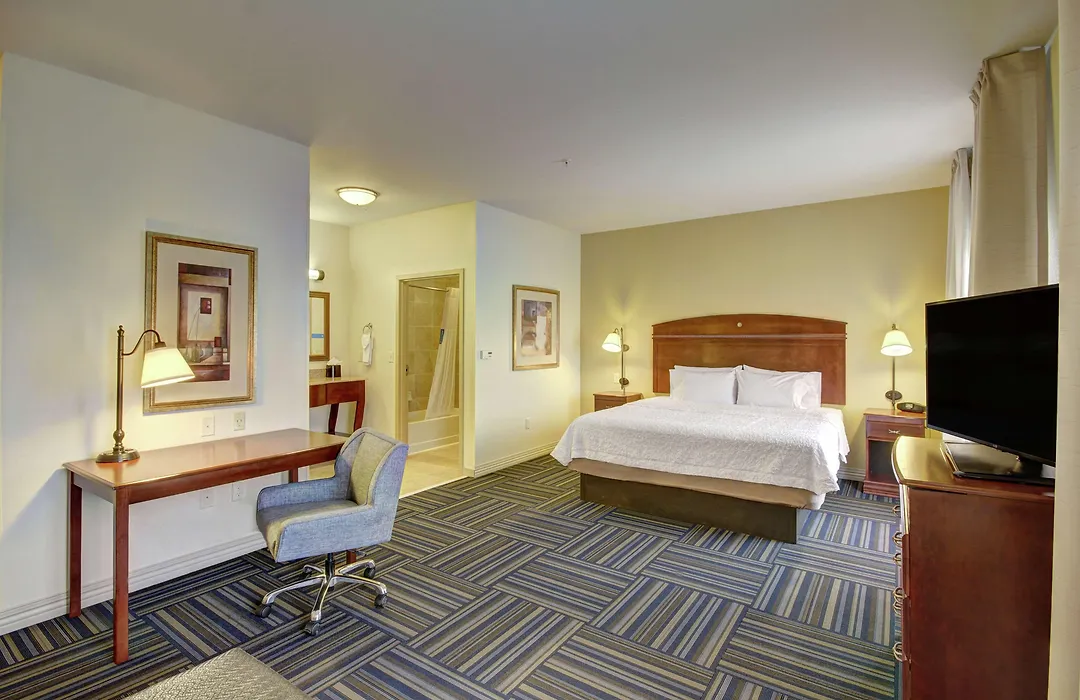 Hampton Inn And Suites Alexandria-1