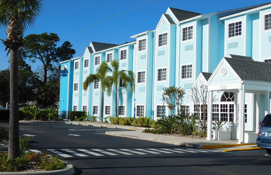 Microtel Inn & Suites By Wyndham Port Charlotte Punta Gorda-1
