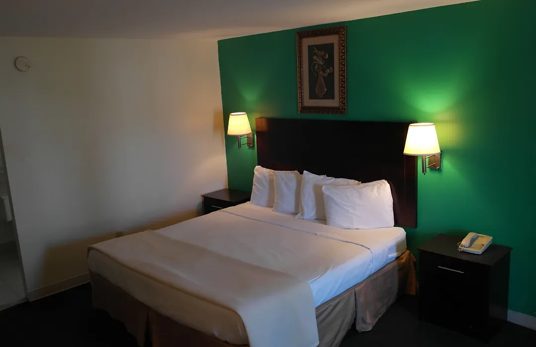 Crystal Inn Eatontown-1