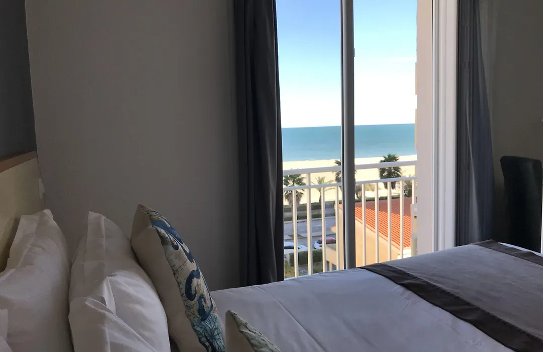Le Regina Hôtel et restaurant Canet-plage-1