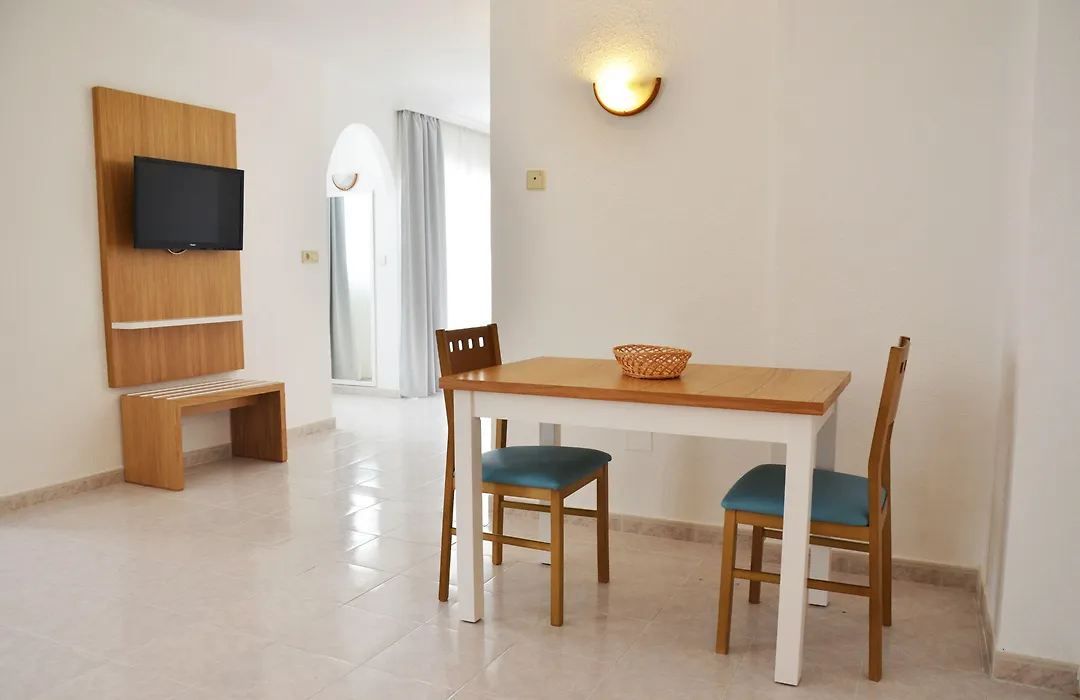 Hotel Apartamentos Vibra San Marino-1