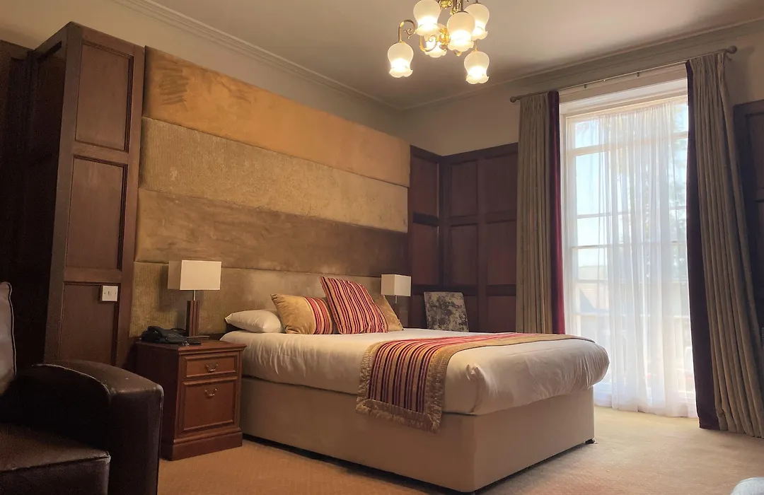 Alton House Hotel-1