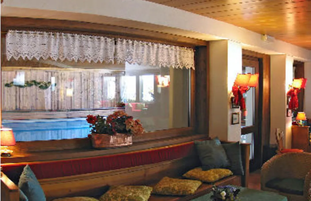 Hotel Mirage-1