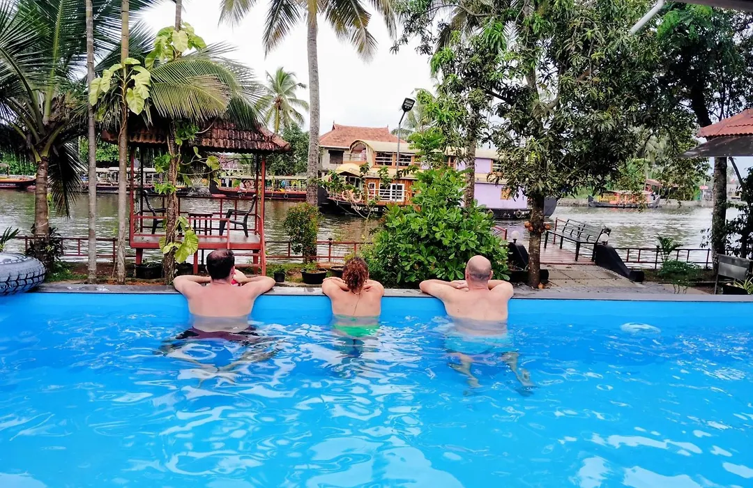 The Lake Paradise Boutique Resort-1
