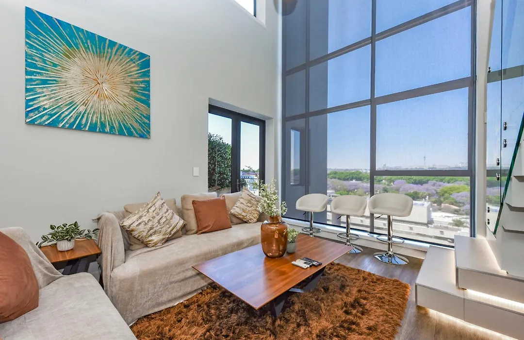 Deluxe Self-Catering Apartment | Park Central-1