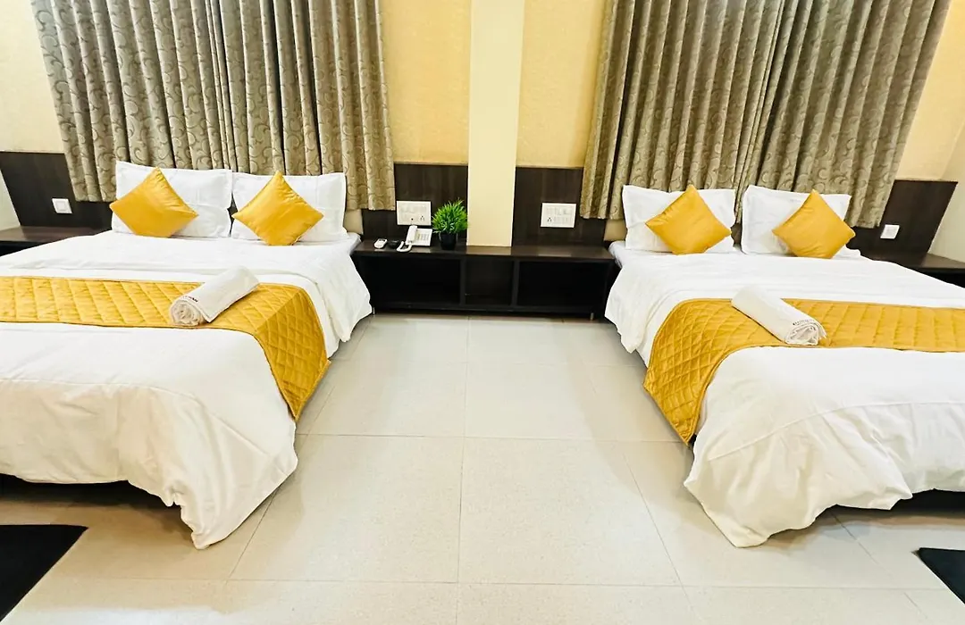 Hotel Sai Gurusthan-1