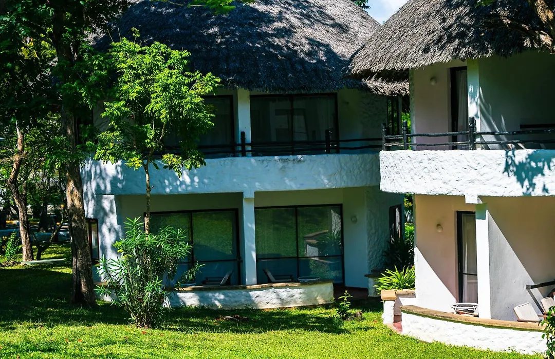 Safari Beach Hotel-1