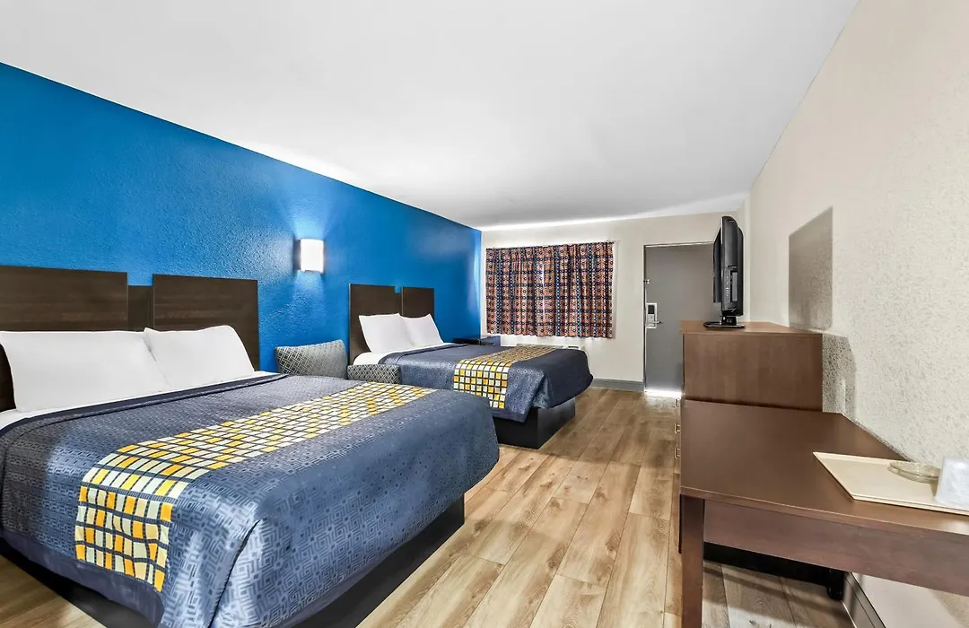Red Carpet Inn And Suites-1