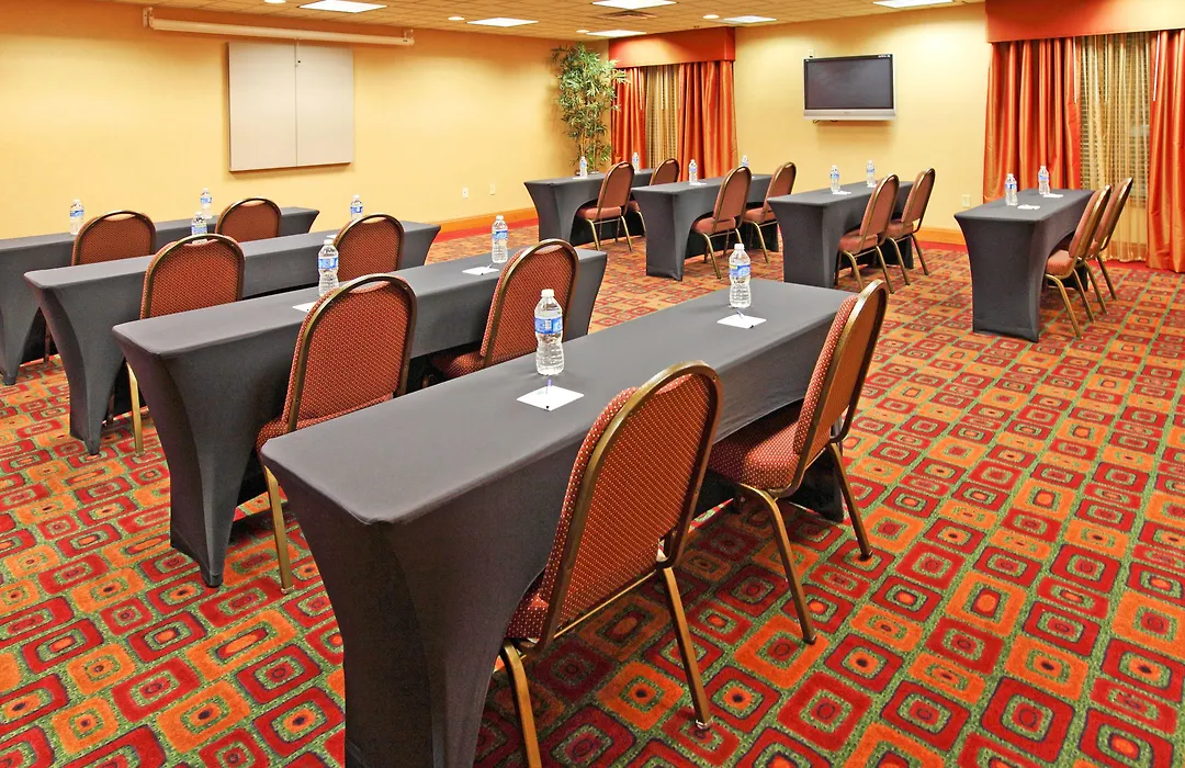 Country Inn & Suites By Radisson, Tyler University Area-1