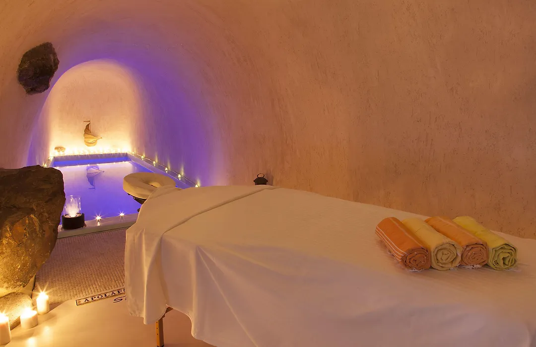 Abyssanto Suites And Spa-1