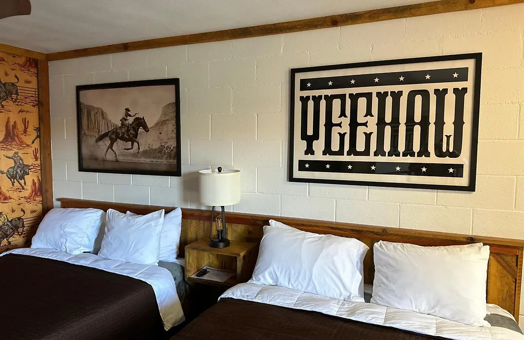 Holiday Motel And Rv Park-1