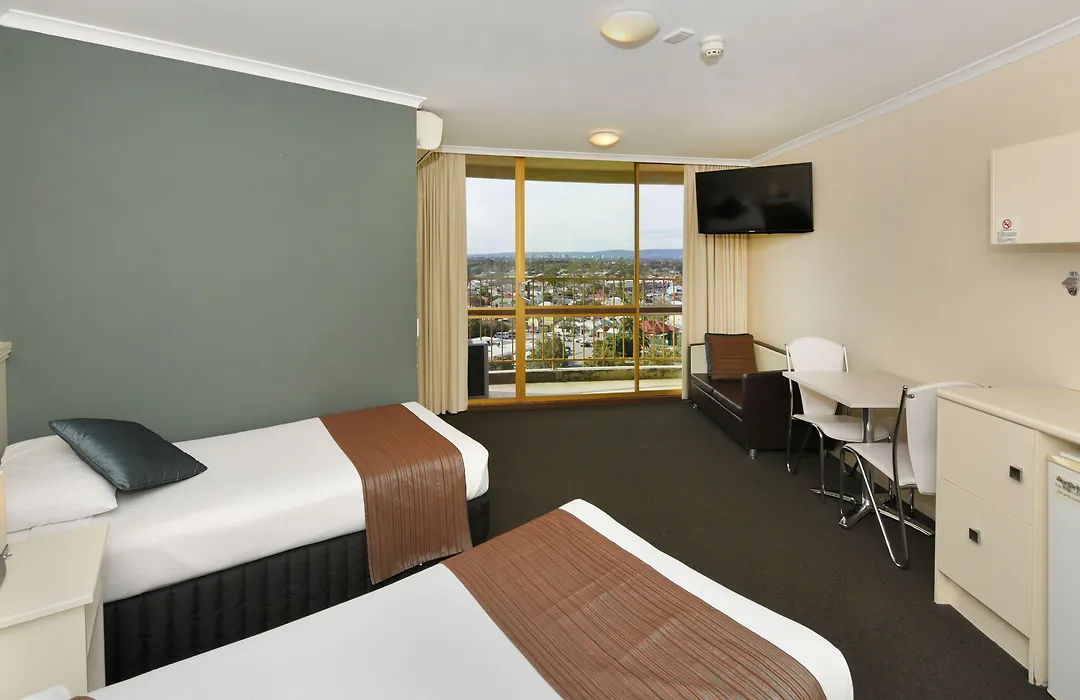 Atlantic Tower Motor Inn-1