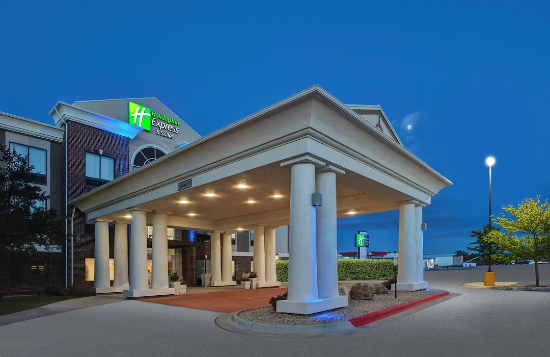 Holiday Inn Express & Suites Buffalo By Ihg-1