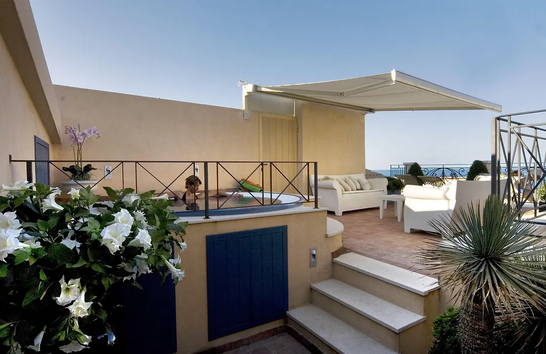 Algila Ortigia Charme Hotel-1