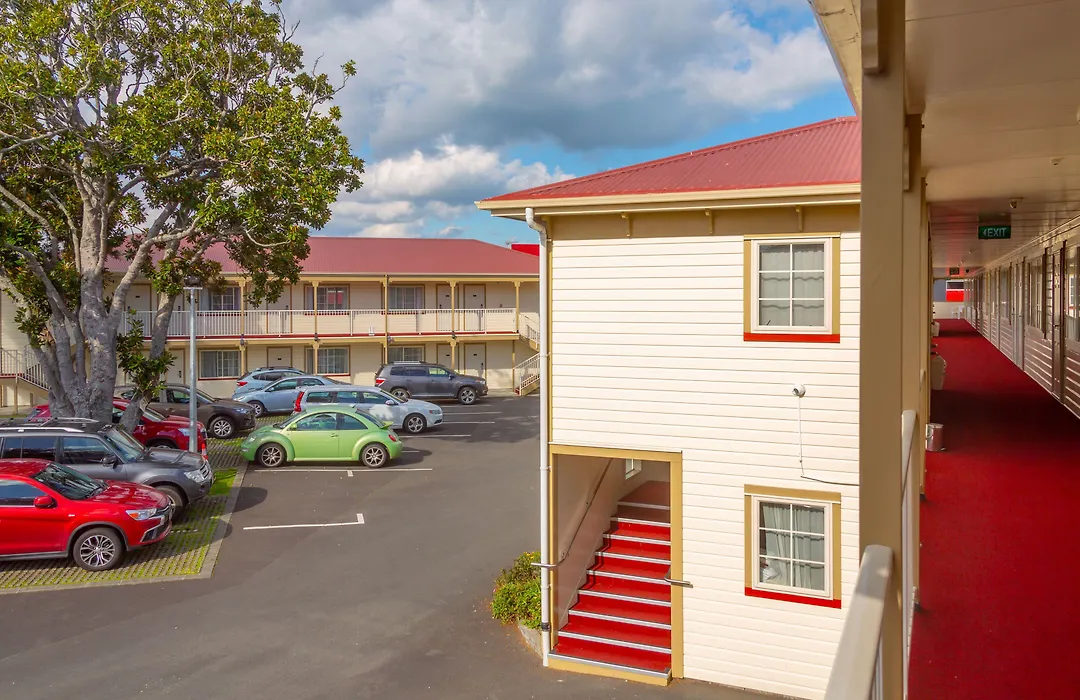 Bks Pioneer Motel-1