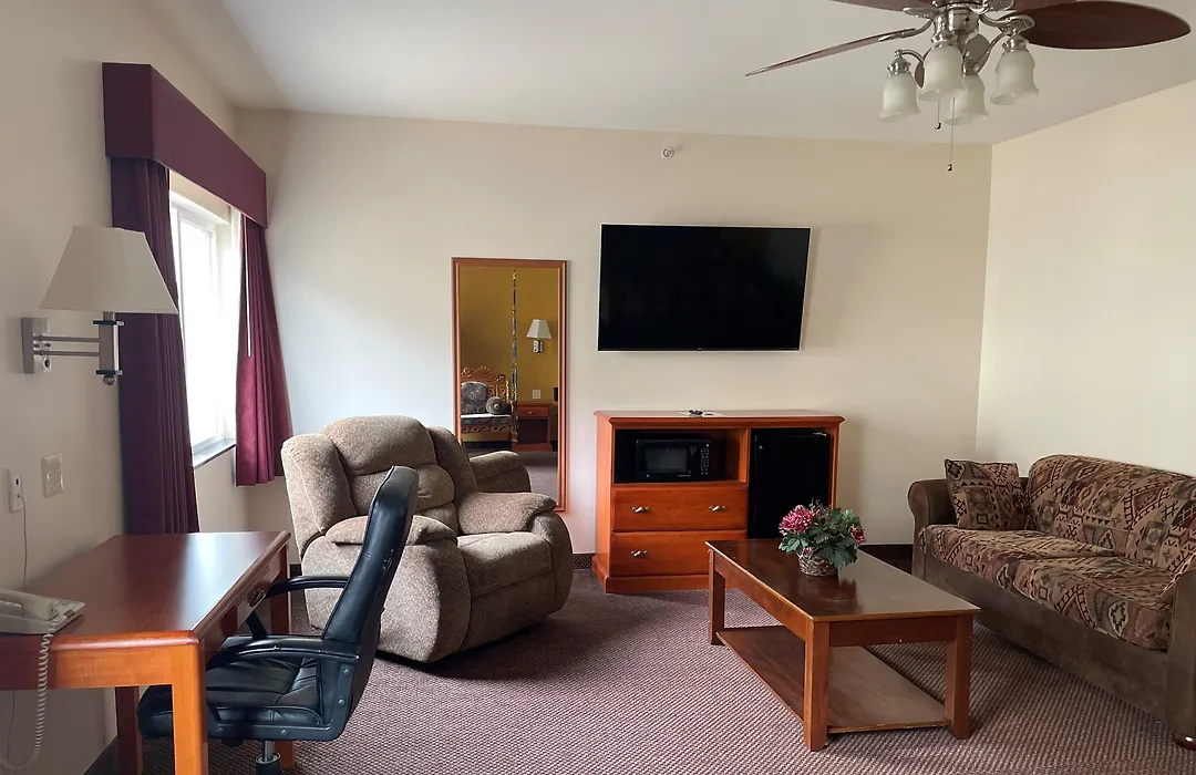 Super 8 By Wyndham Salina-1