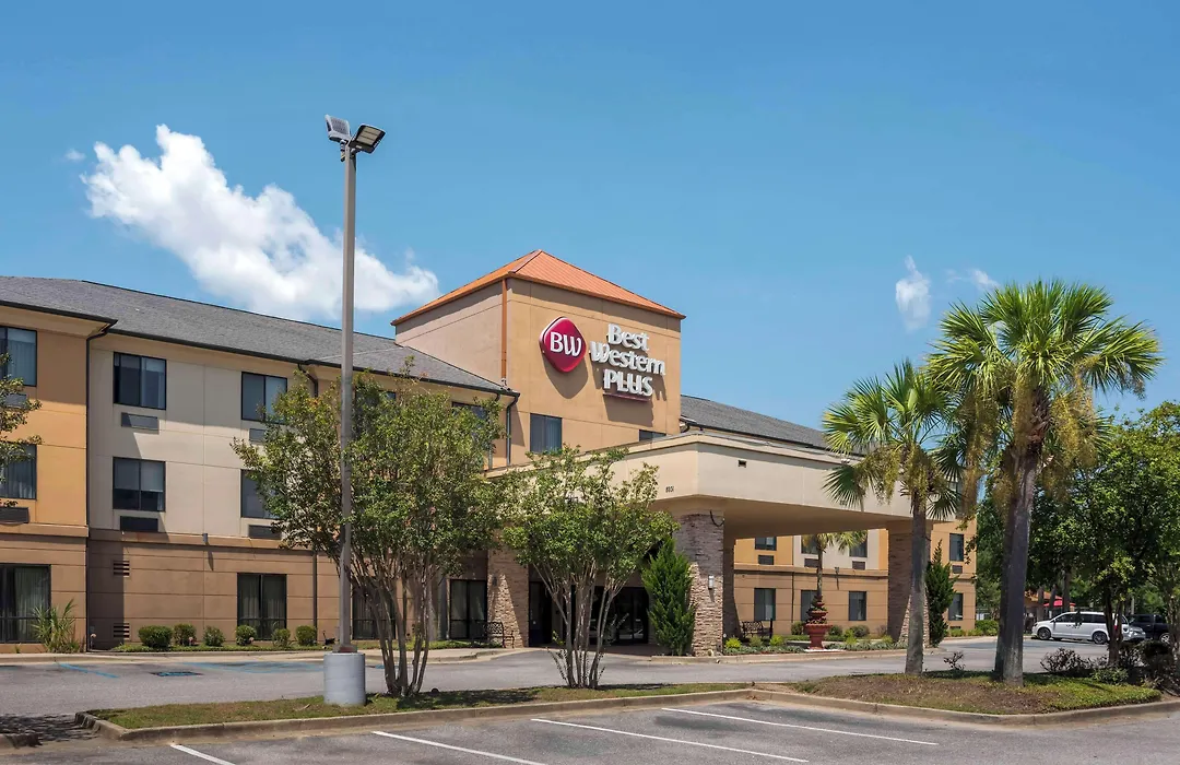 Best Western Plus Daphne-1