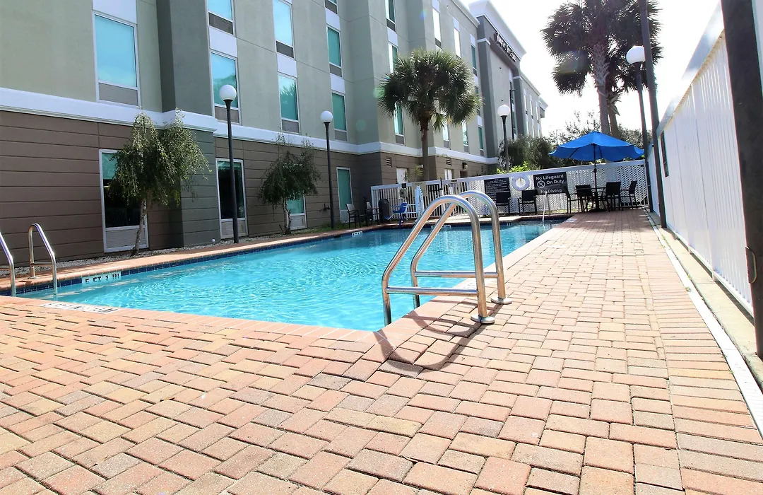 Hampton Inn & Suites Palm Coast-1