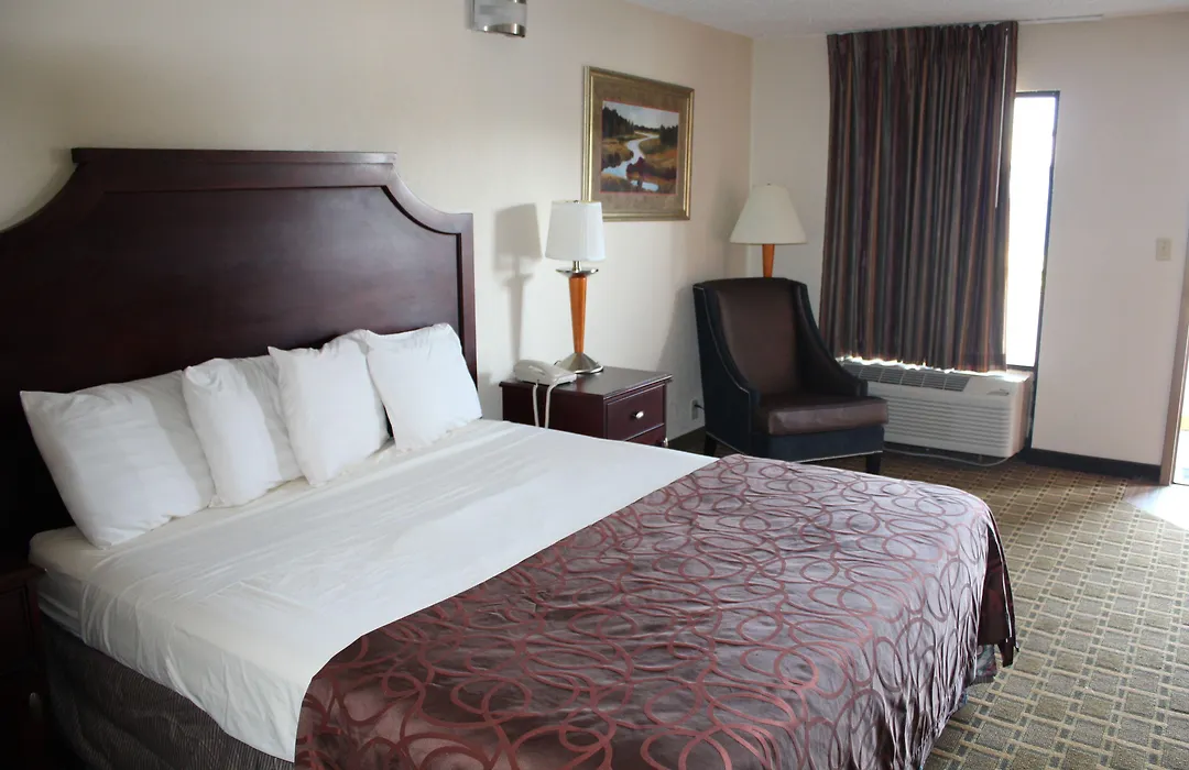 Economy Inn - Statesville-1