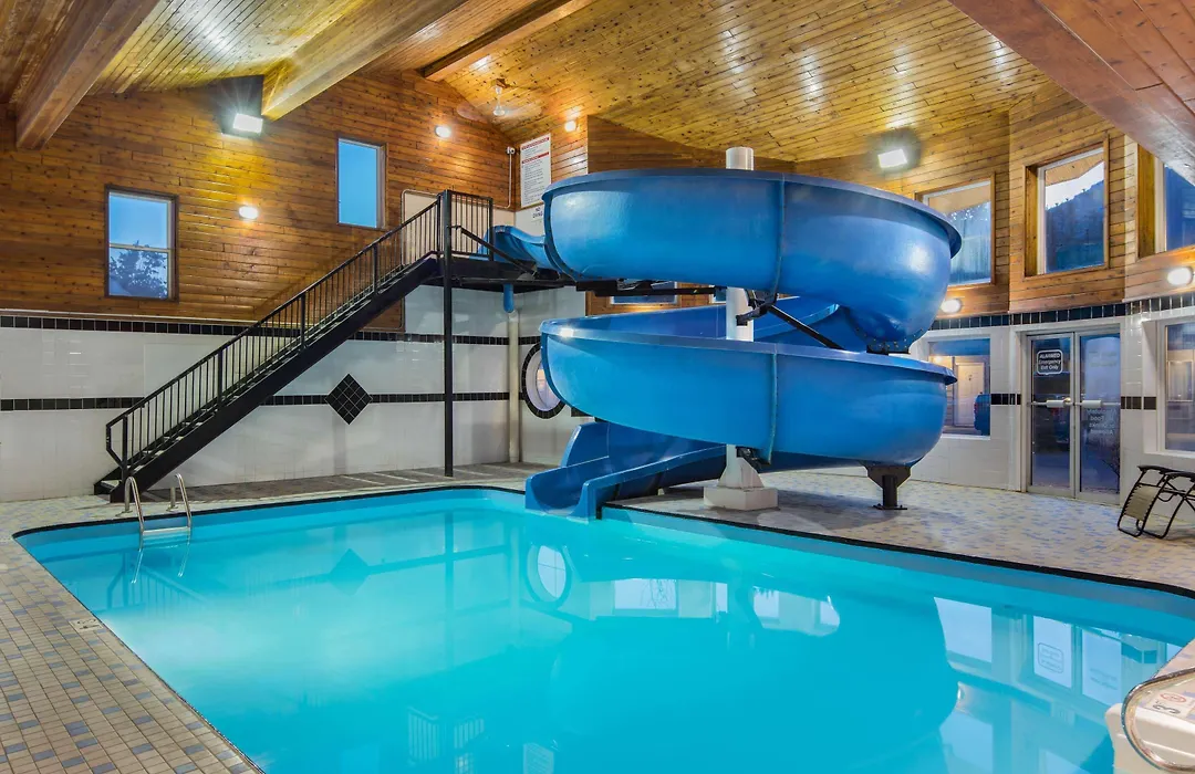 Travelodge By Wyndham Golden Sportsman Lodge-1