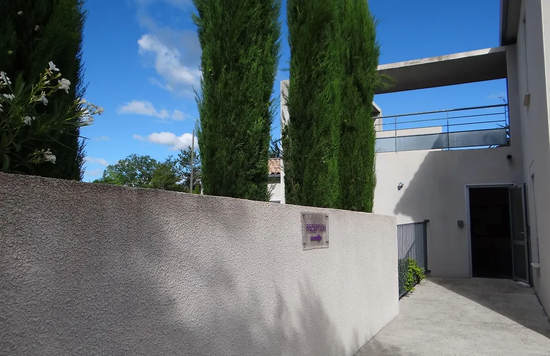 Patio De Violette-1