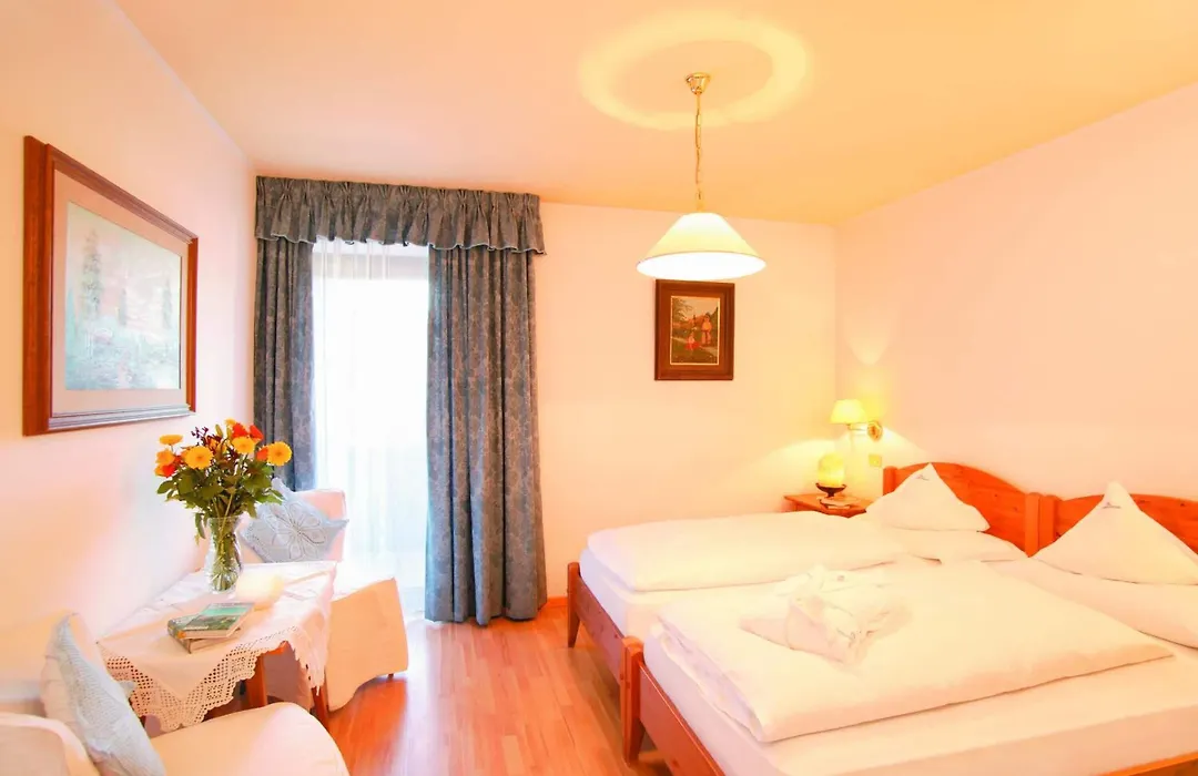Hotel Tschurtschenthaler-1