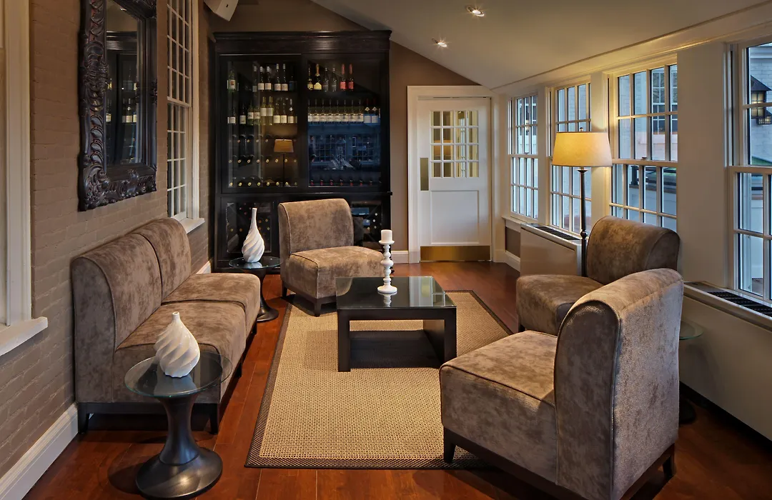 Inn On Boltwood-1