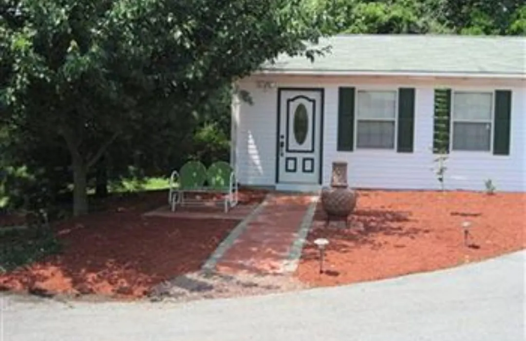 Berry Patch Bnb-1