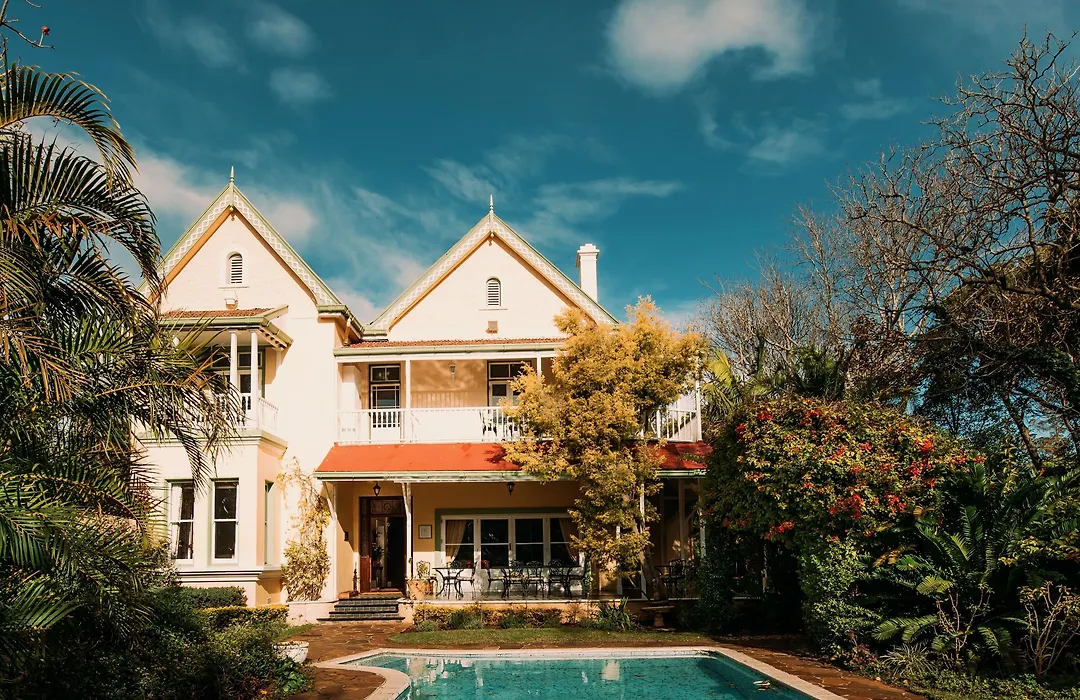Hacklewood Hill Country House-1