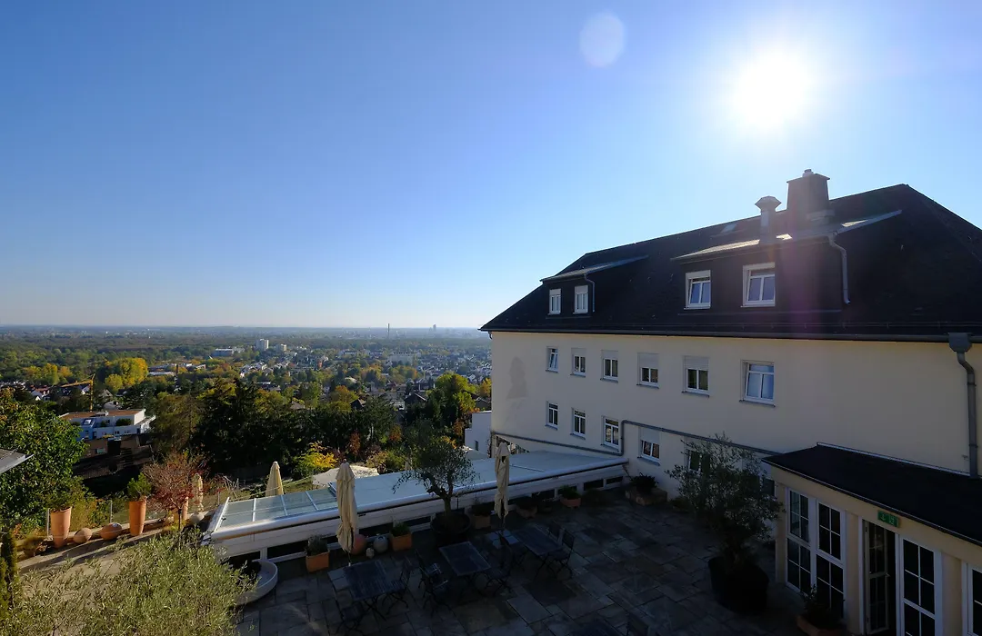 Hotel Schoene Aussicht-1