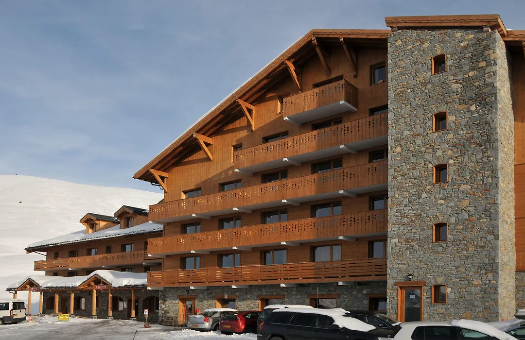 Madame Vacances Lodges des Alpages-1