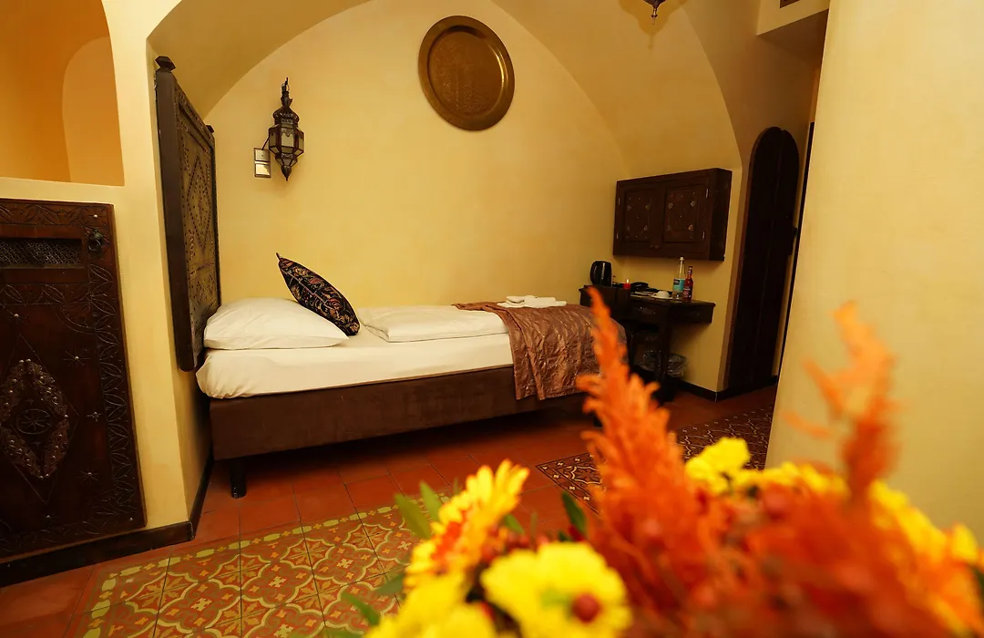 Hotel Villa Oriental & Restaurant-1
