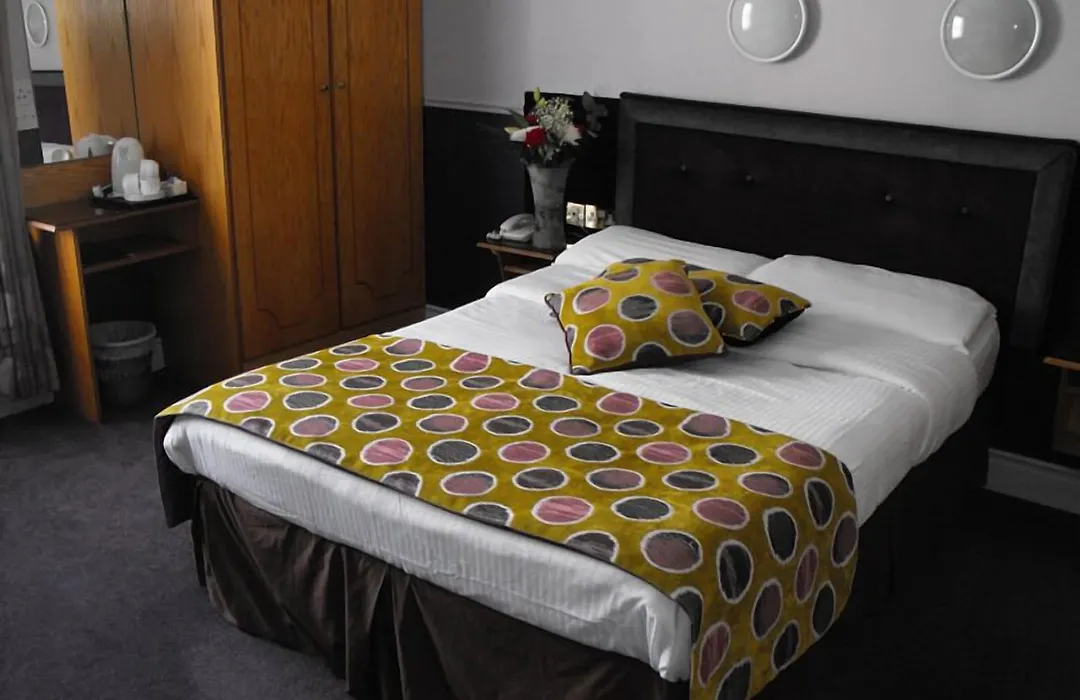 The Glen Guesthouse-1