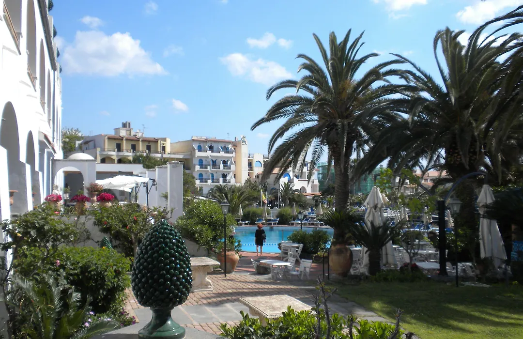 Arathena Rocks Hotel-1