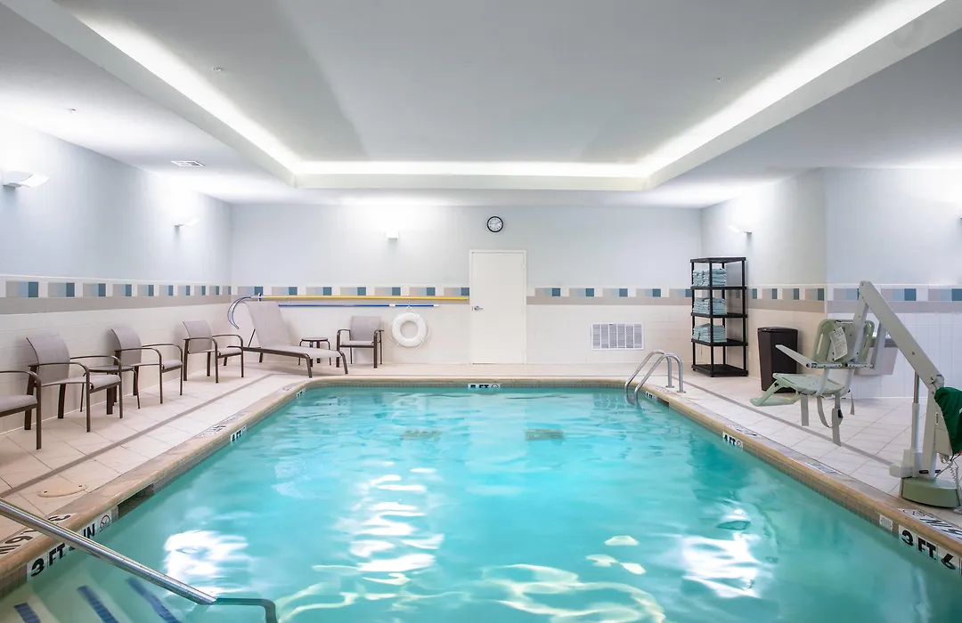 Courtyard By Marriott Denton-1
