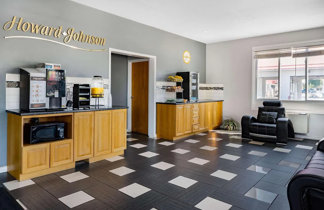 Howard Johnson By Wyndham Gananoque-1