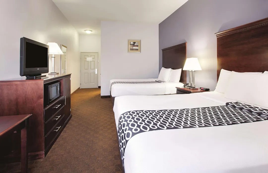 La Quinta By Wyndham Corsicana-1