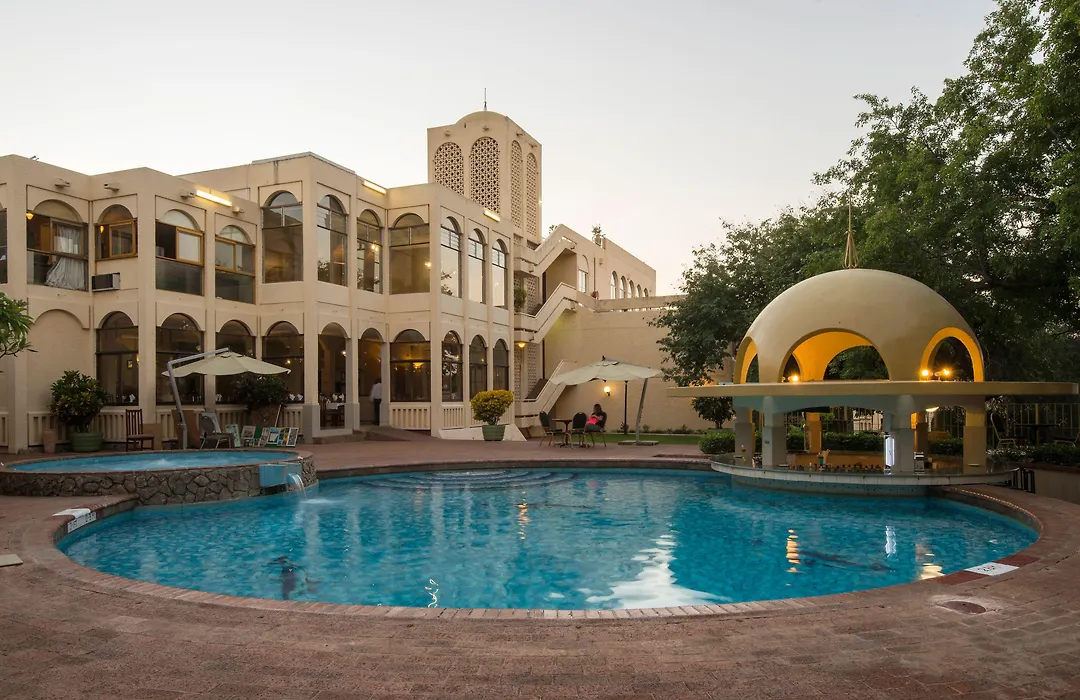 Victoria Falls Rainbow Hotel-1