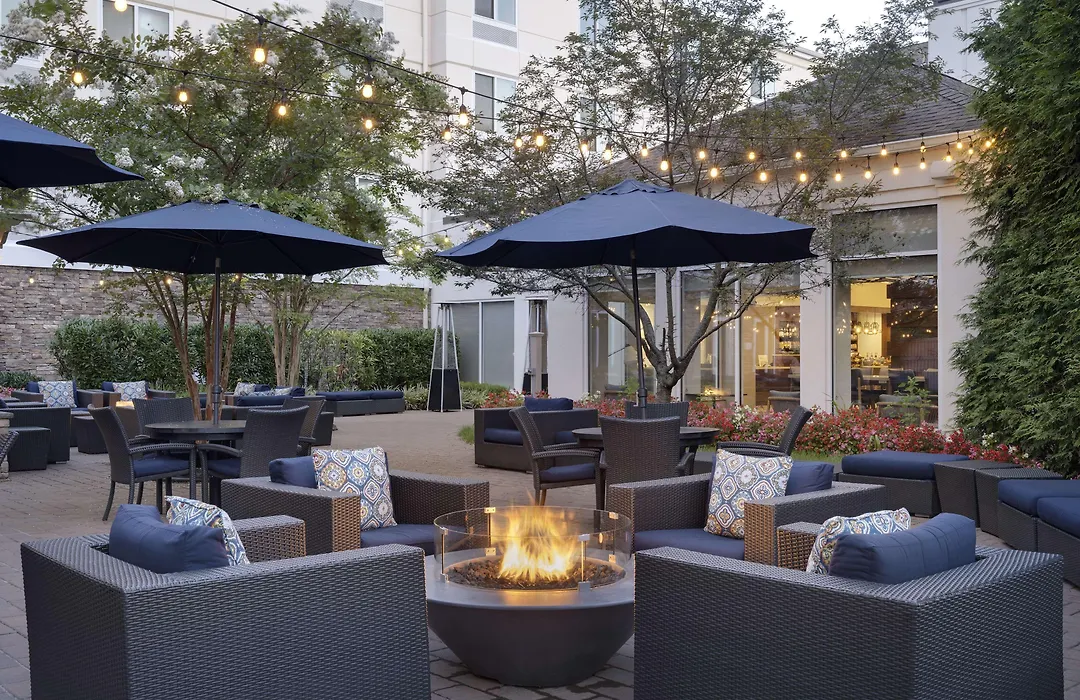 Hilton Garden Inn Melville-1