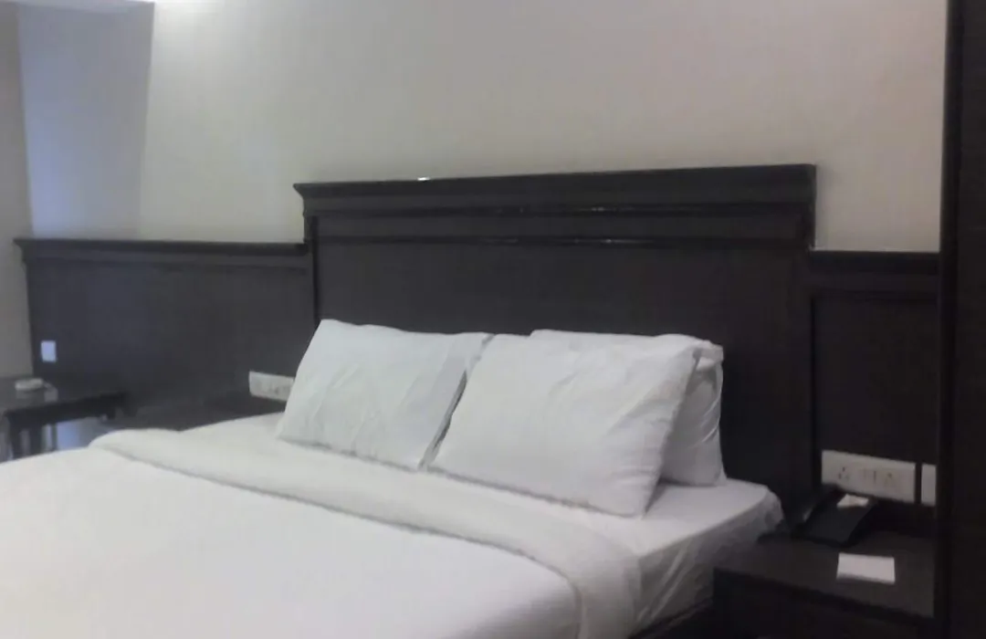 Sun City Resort-1