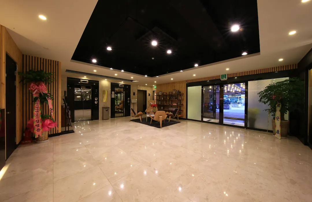 Kobos Hotel-1