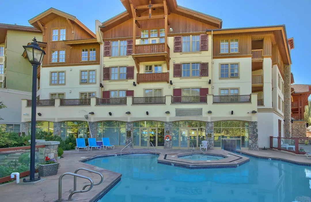 Residences At The Sun Peaks Grand-1