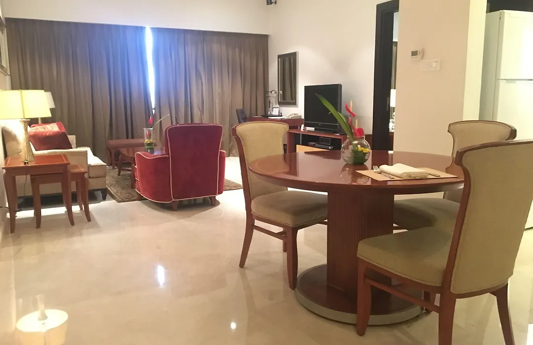 Oakwood Premier Prestige-1