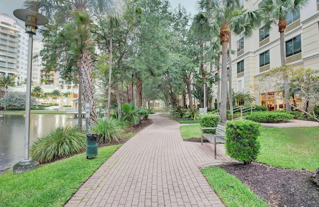 Hilton Garden Inn Palm Beach Gardens-1