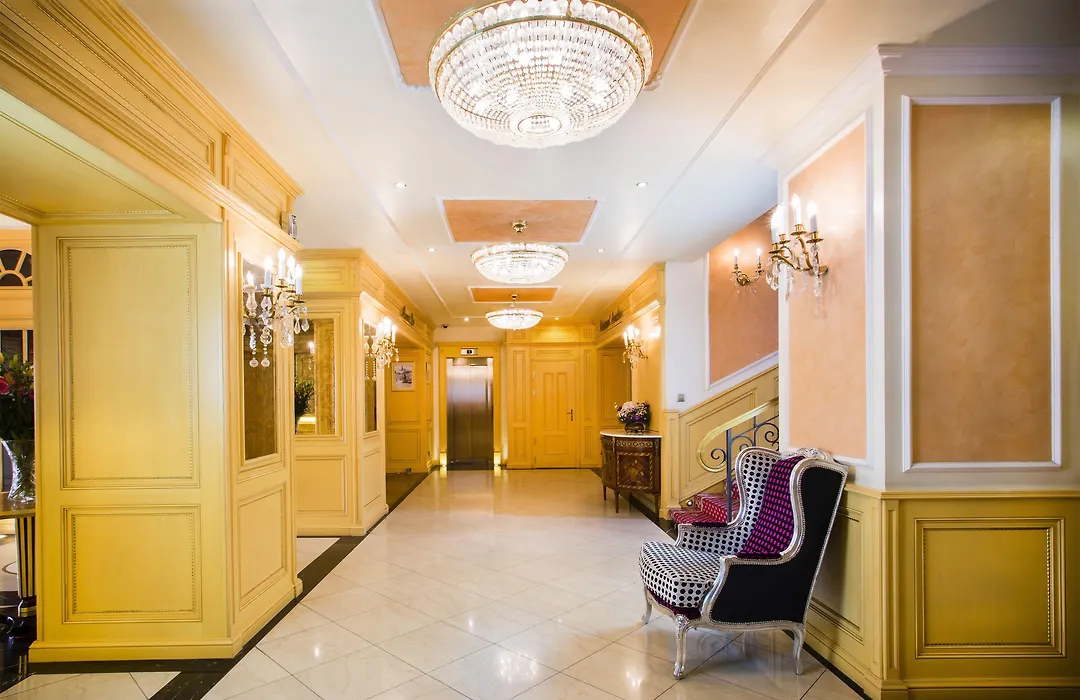 Luxury Family Hotel Royal Palace-1