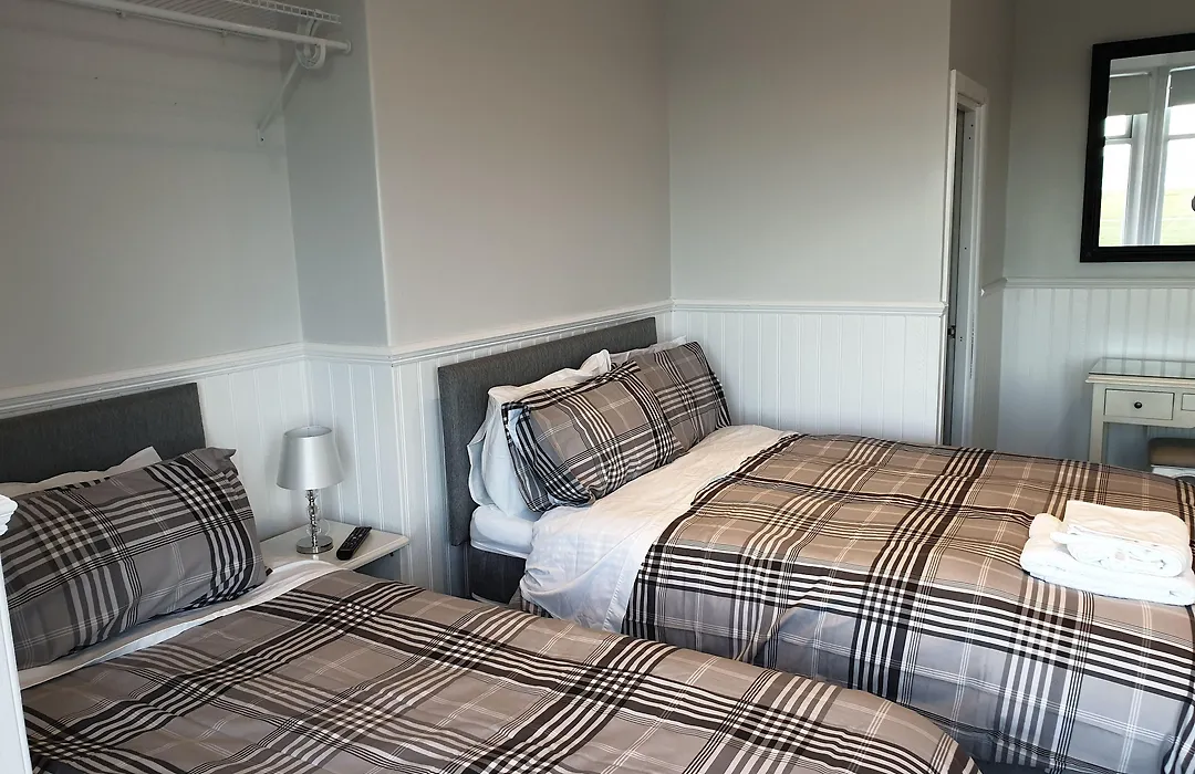 Cara Guesthouse-1